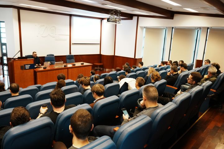 UPT deschide drumul către viitorul tehnologiei: primul workshop din seria „Quantum Applications in the Real World”, dedicat aplicațiilor cuantice din lumea reală