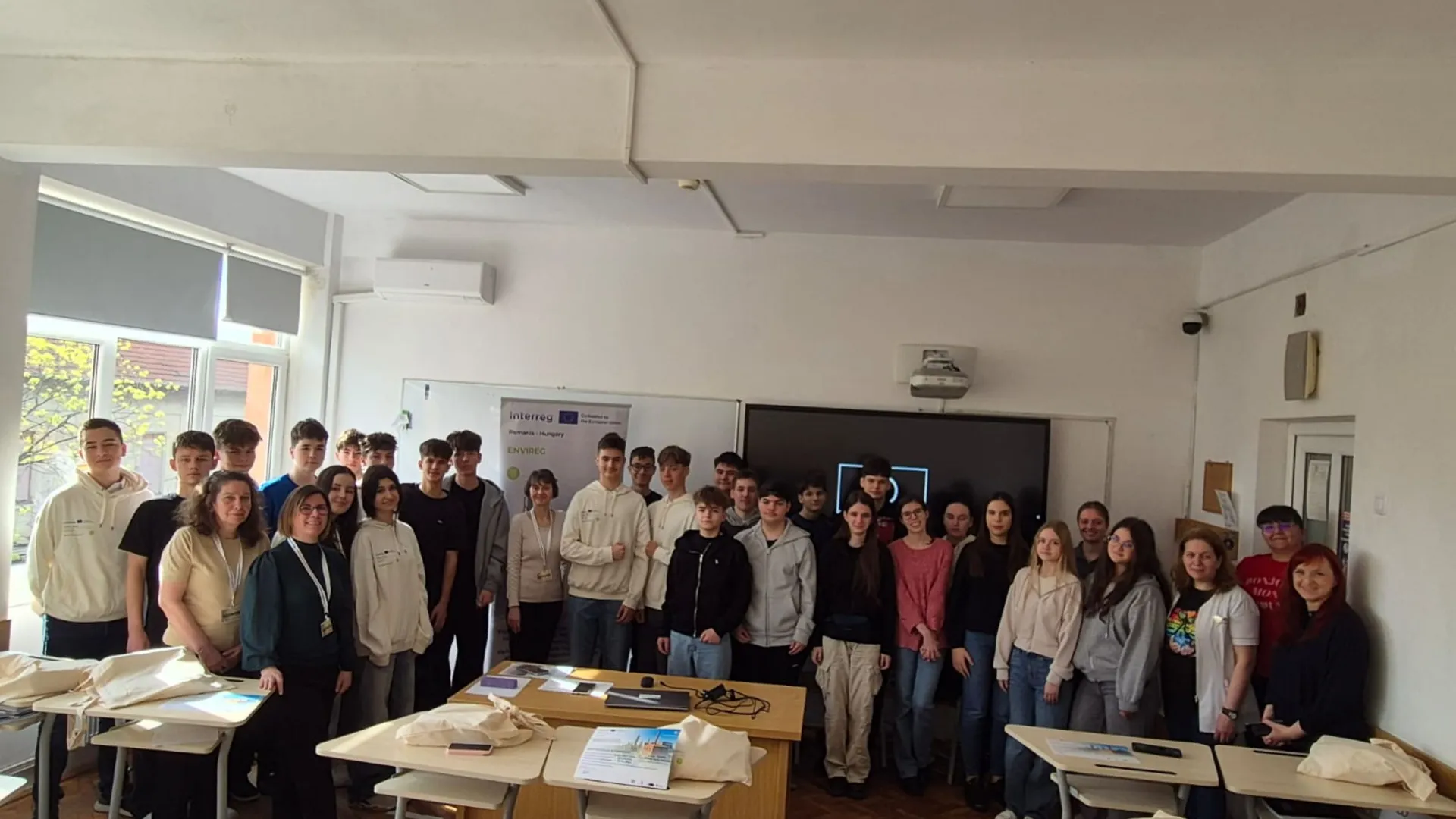 UPT aduce știința mediului mai aproape de elevi, prin „EnviSchool”