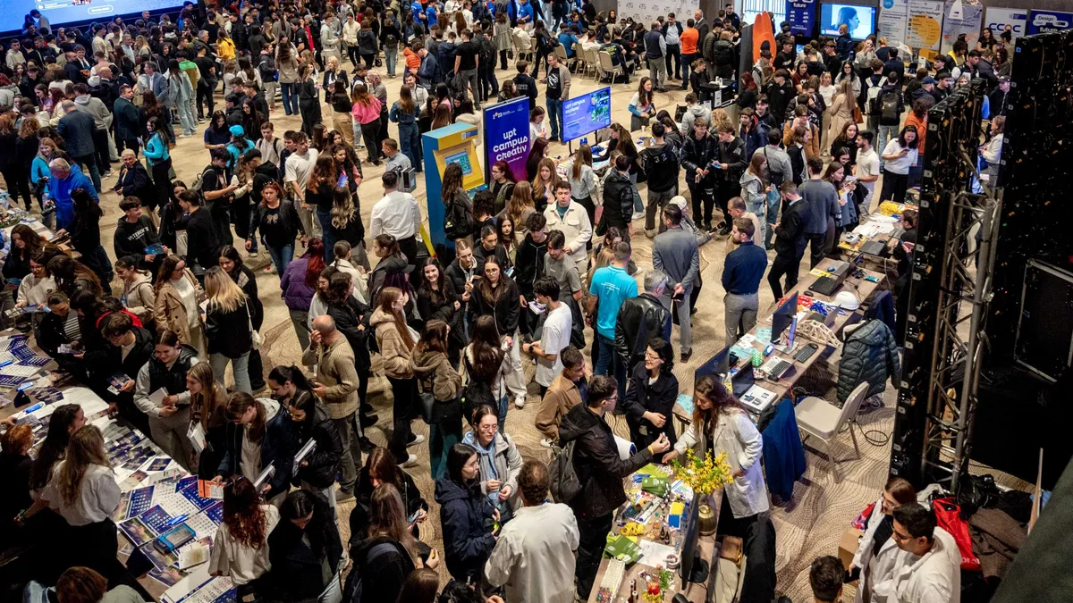 Timișoara universitară, împreună pentru viitorul elevilor: peste 2.500 de tineri prezenți la cea de-a IV-a ediție a târgului „Timișoara – ATU pentru educația ta”
