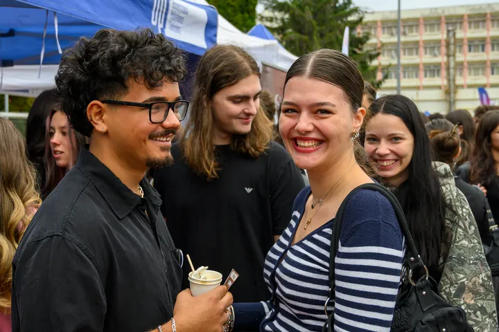 Admiterea la licență