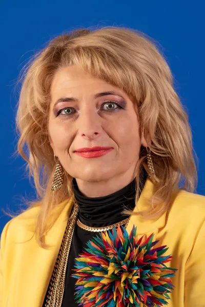 Claudia-Firfirica Micea