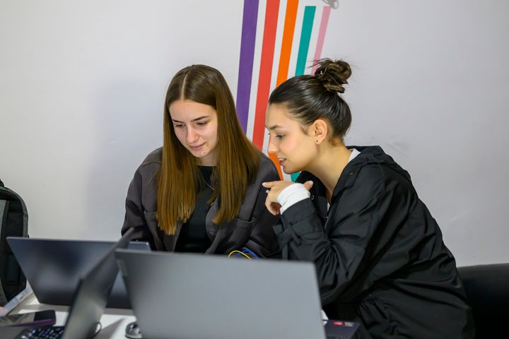 Contracte de studii, taxe și plăți