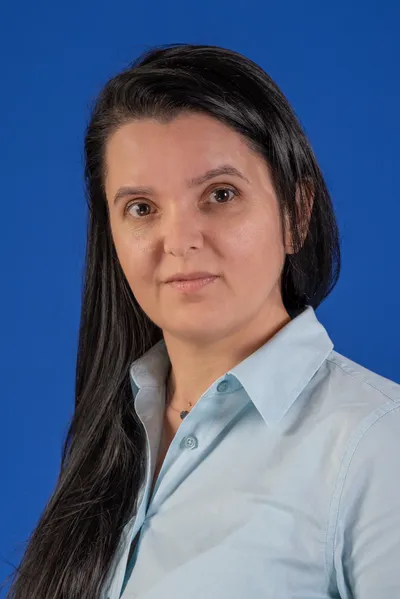 Delia-Maria Rozovlean