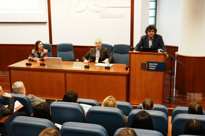 Depășirea barierelor într-o lume globalizată: specialiști internaționali au discutat la UPT despre provocările traducerii audiovizuale