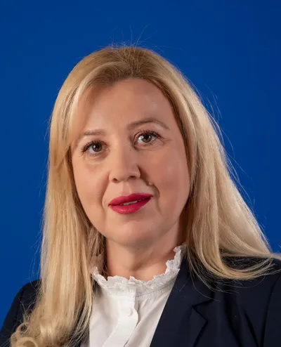 Larisa-Victoria Ivașcu