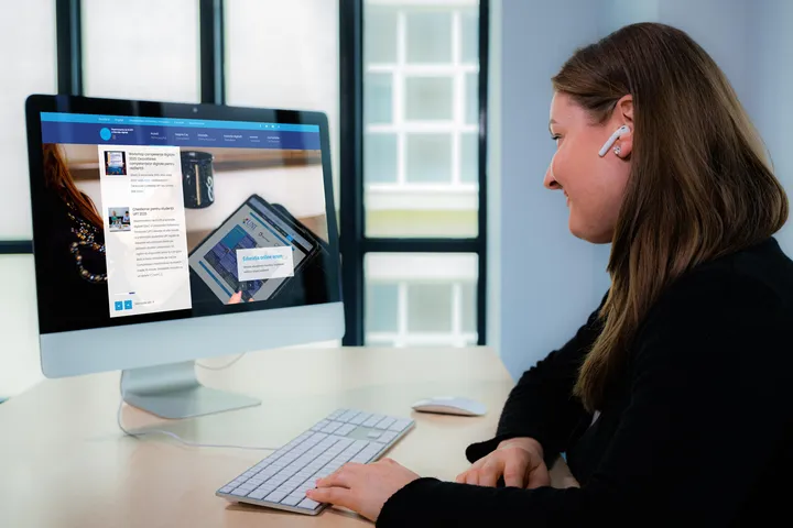 Studii de licență la distanță sau cu frecvență redusă