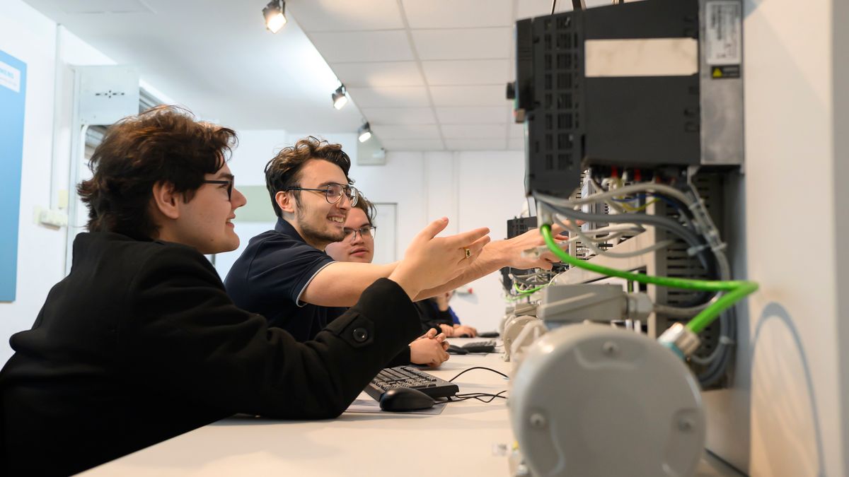 Infrastructură și comunitatea de cercetare