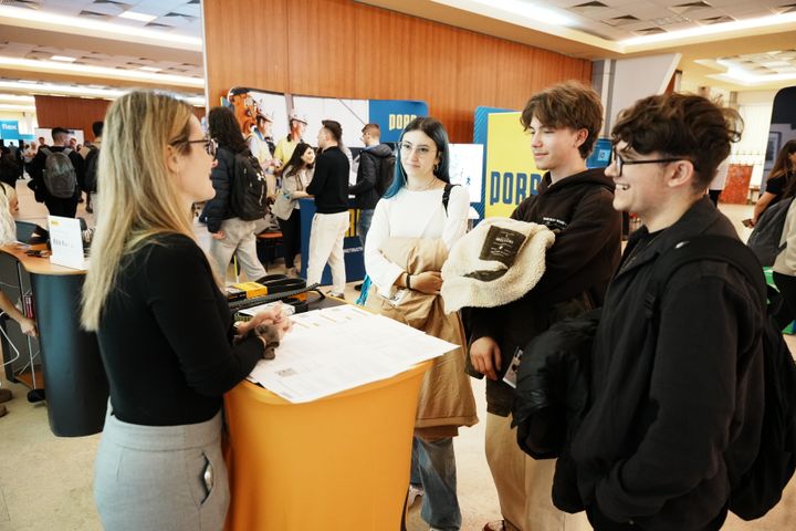Noutăți și evenimente pentru studenți